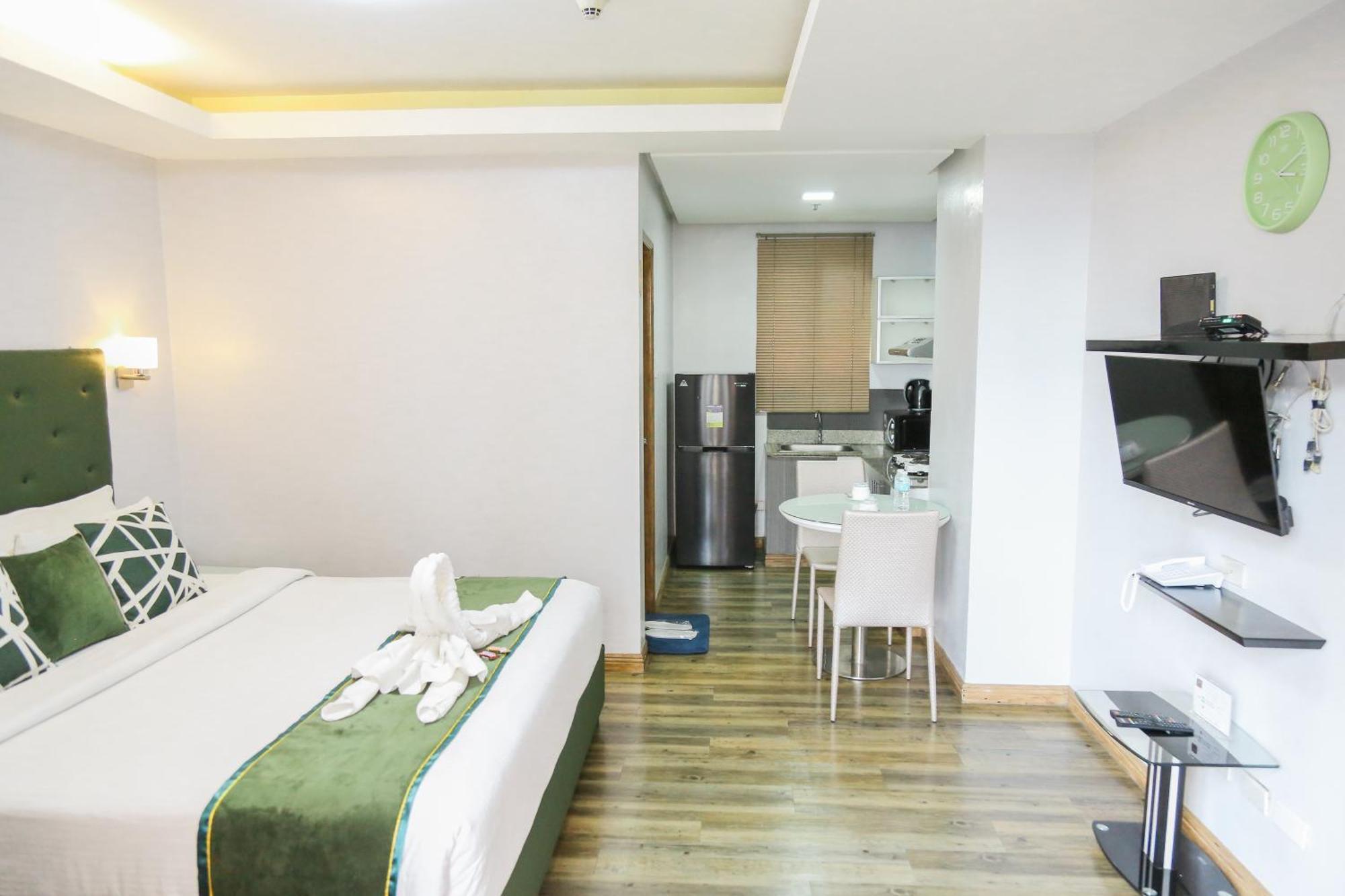 Pacific Bay Grand Suites Manila Exteriér fotografie