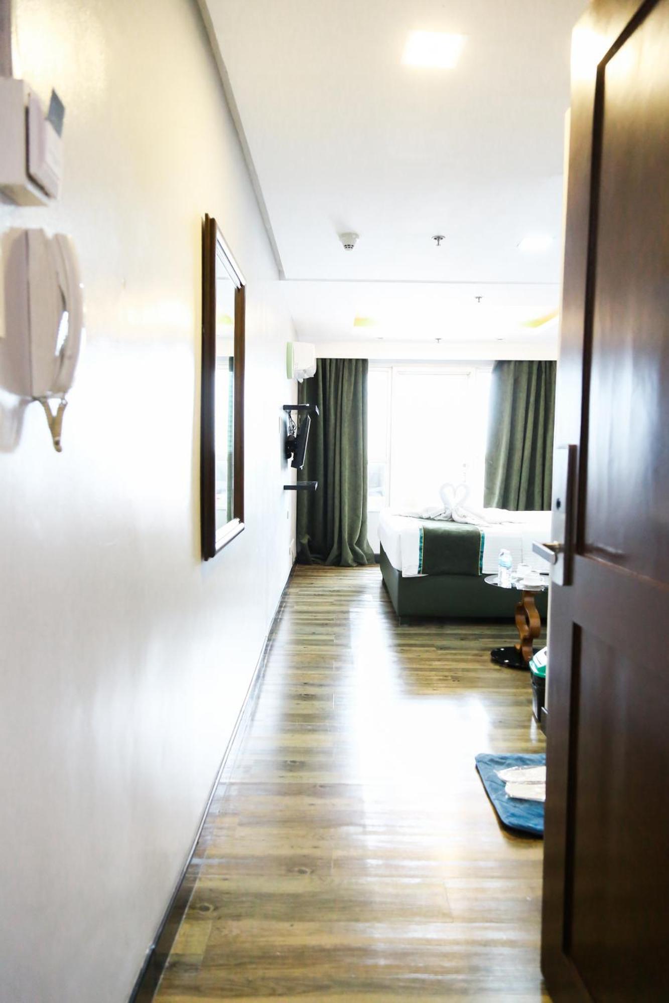 Pacific Bay Grand Suites Manila Exteriér fotografie